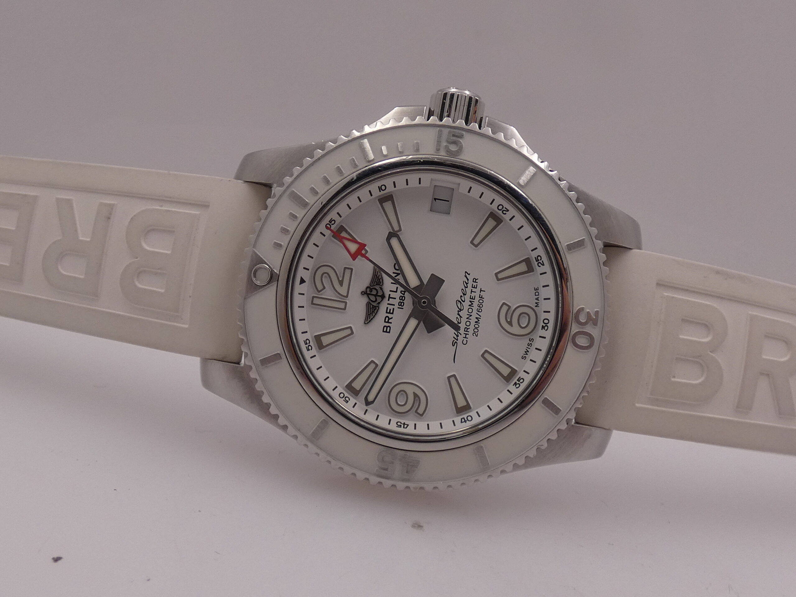 Breitling Superocean 36 A17316 Automatico WITH PAPERS & C.O.S.C. White DIAL & BEZEL Acciaio for Ladies - immagine 5