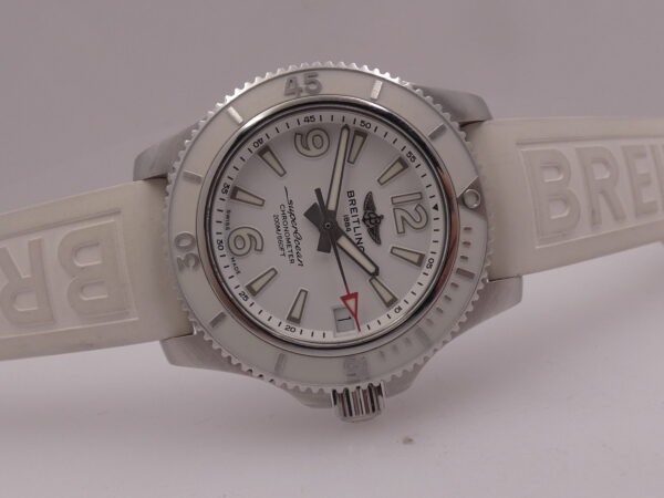 Breitling Superocean 36 A17316 Automatico WITH PAPERS & C.O.S.C. White DIAL & BEZEL Acciaio for Ladies