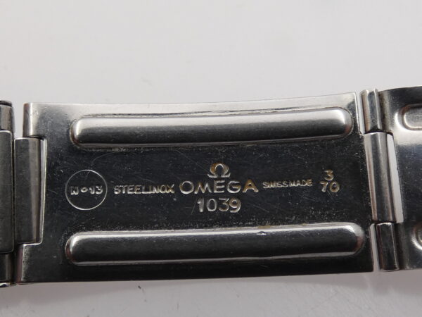 Cronografo Omega Speedmaster Professional Moonwatch 145.022-69 With PAPERS Anno 1971 With RARE ELASTIC BRACELET 1039/516 MISPRINT 220 Bezel