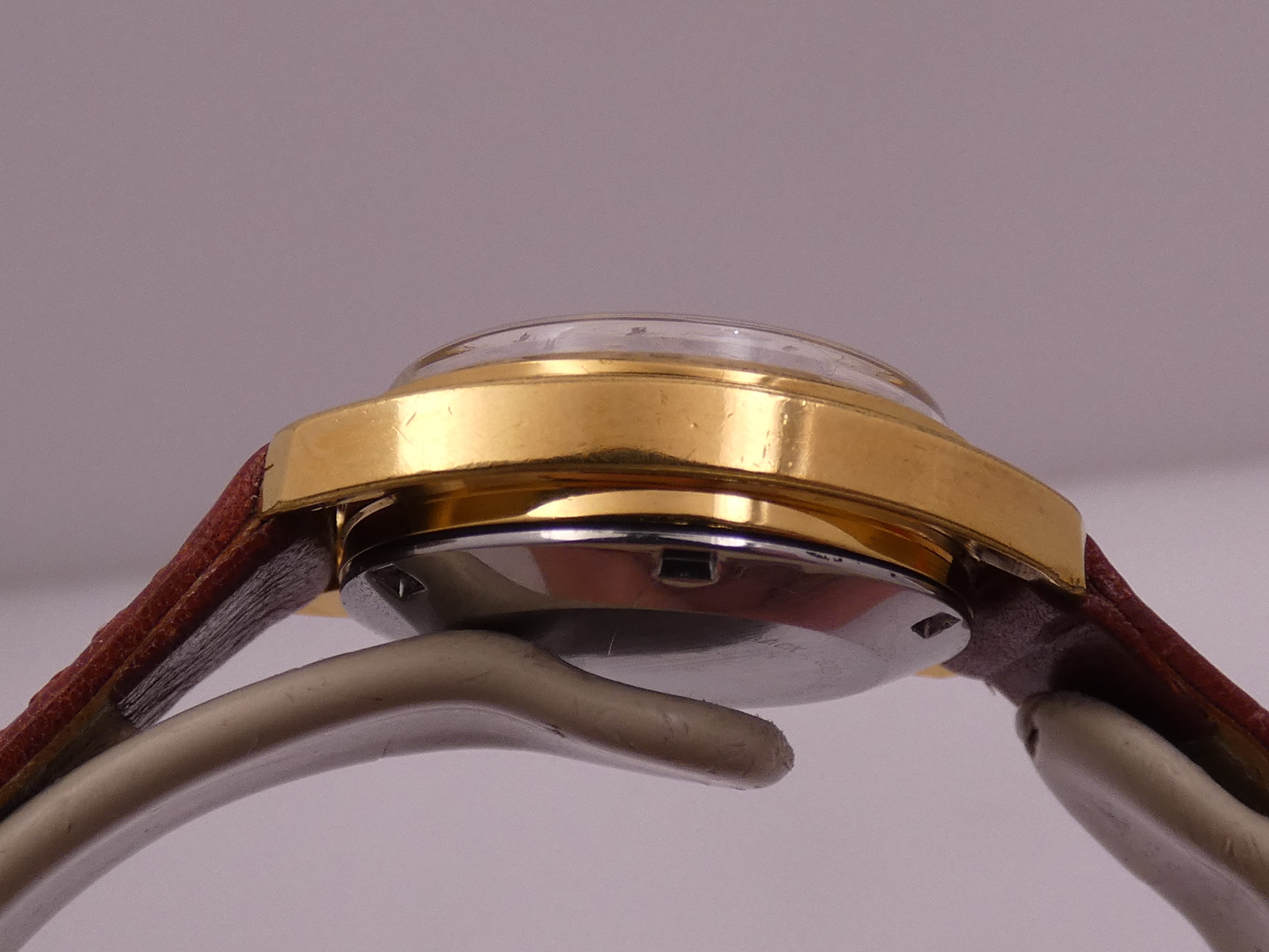 Zenith Lady Automatic Vintage APPENA REVISIONATO Ghiera Elettroplaccata Oro 18Kt & Acciaio RED DATE Anni 70's 20.0660.485 - immagine 11