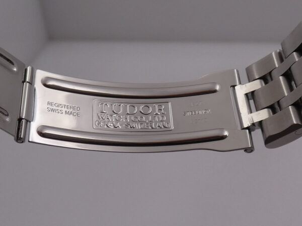 Tudor Classic Date+Day 41mm 23010 BLACK DIAL Automatico Acciaio Braccialato