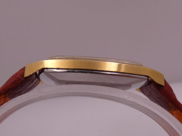 Bulova Longchamp Tonneau Vintage ANNI '70s Radica Dial 18Kt G.F. Carica Manuale Ref. 7630