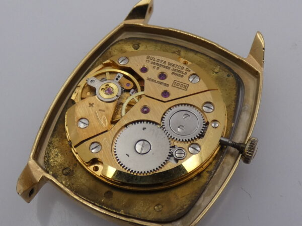 Bulova Longchamp Tonneau Vintage ANNI '70s Radica Dial 18Kt G.F. Carica Manuale Ref. 7630